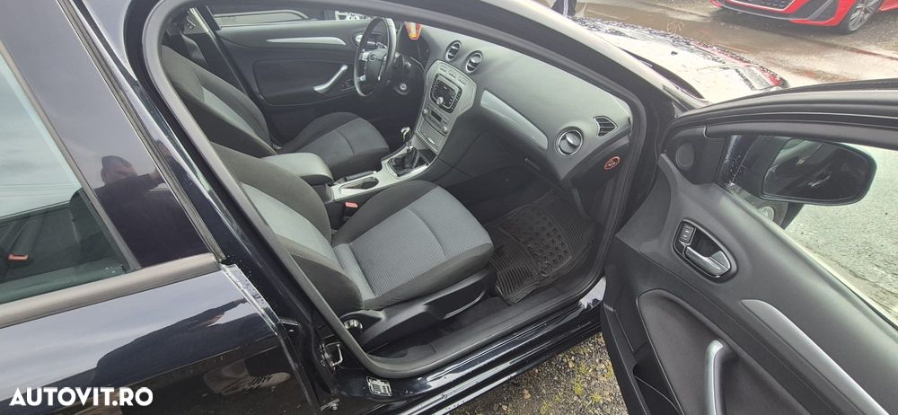 Ford Mondeo - 7