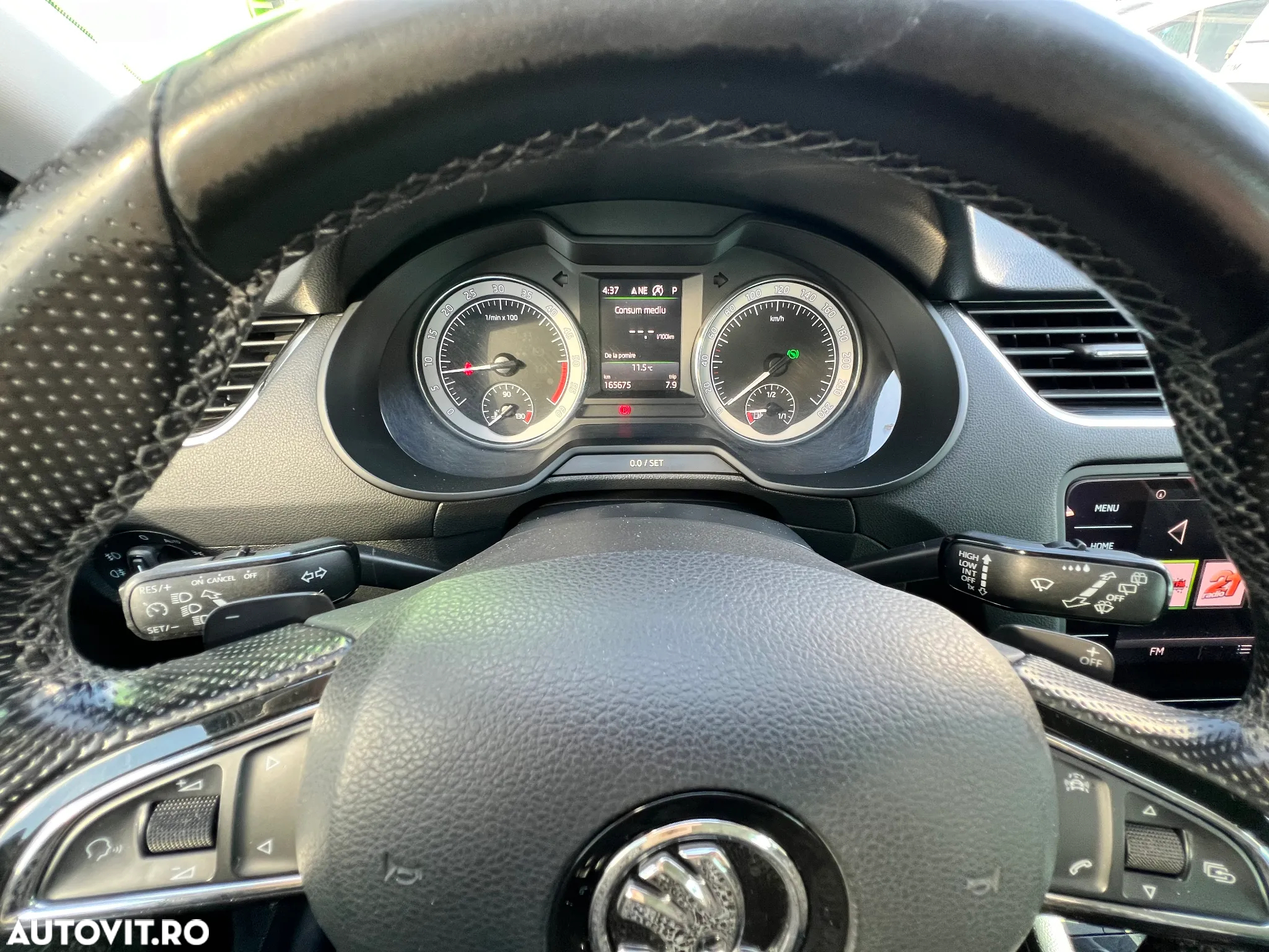 Skoda Octavia Combi Diesel 1.6 TDI DSG Style - 11