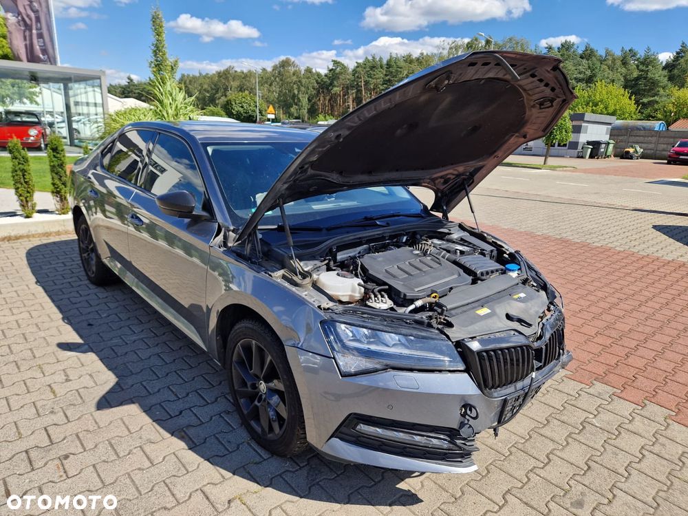 Skoda Superb 2.0 TDI SCR 4x4 Style DSG - 9