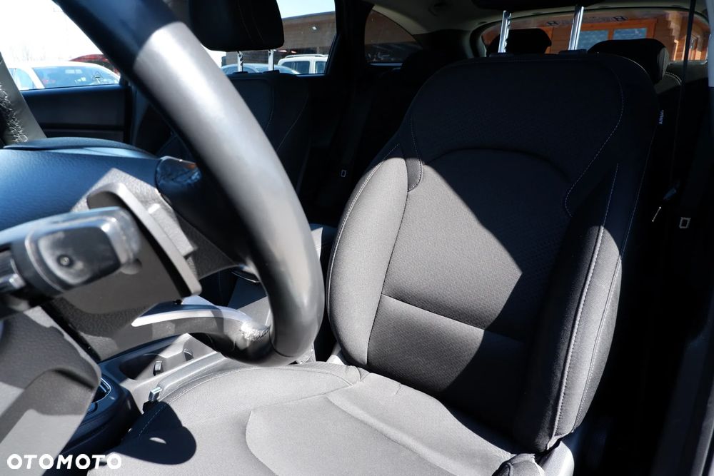 Hyundai i30 1.6 CRDI DCT Trend - 27