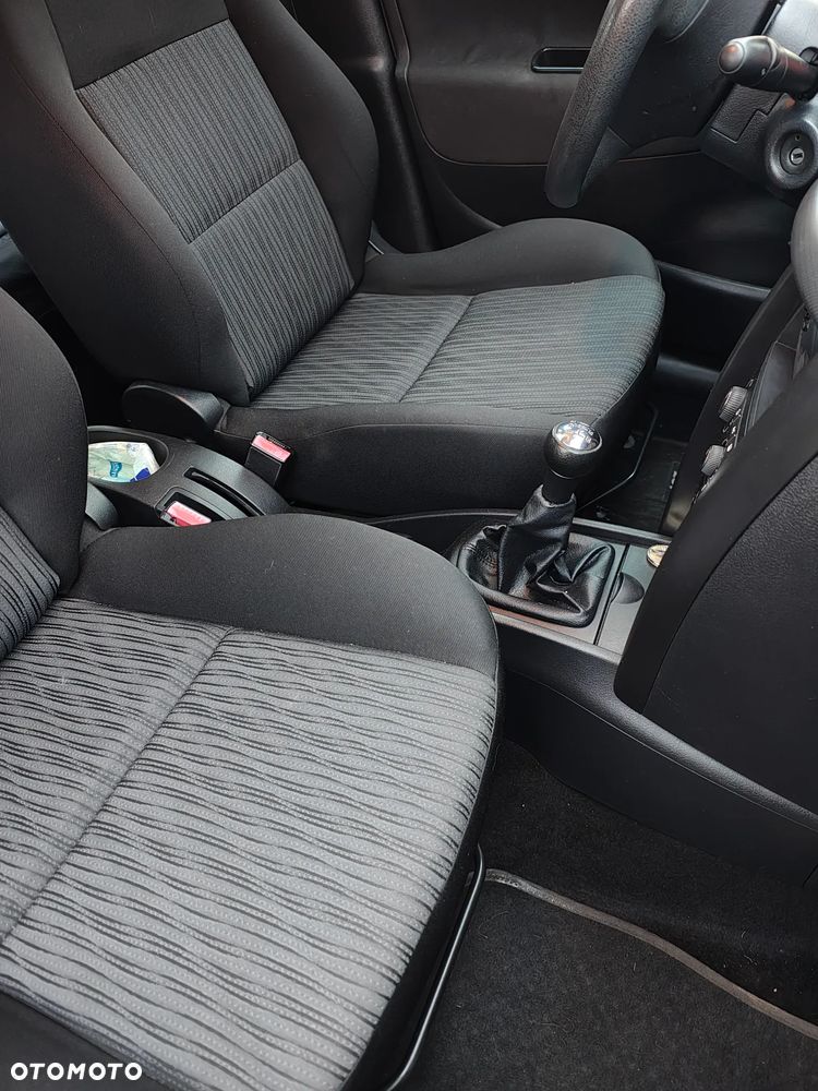 Peugeot 207 1.4 HDi Trendy - 5