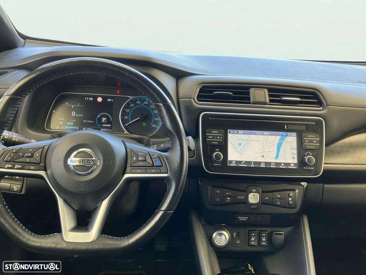 Nissan Leaf N-Connecta - 10