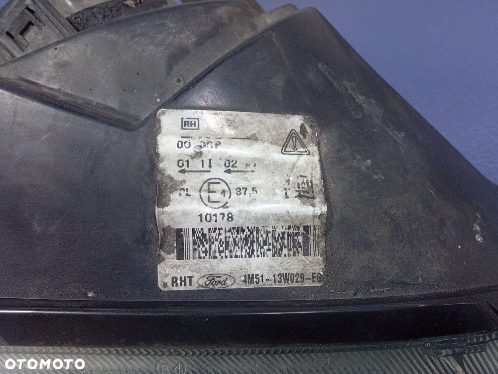 FORD FOCUS II 2004- REFLEKTOR PRAWY XENON LAMPA PRZÓD EU 4M5113W029 - 6