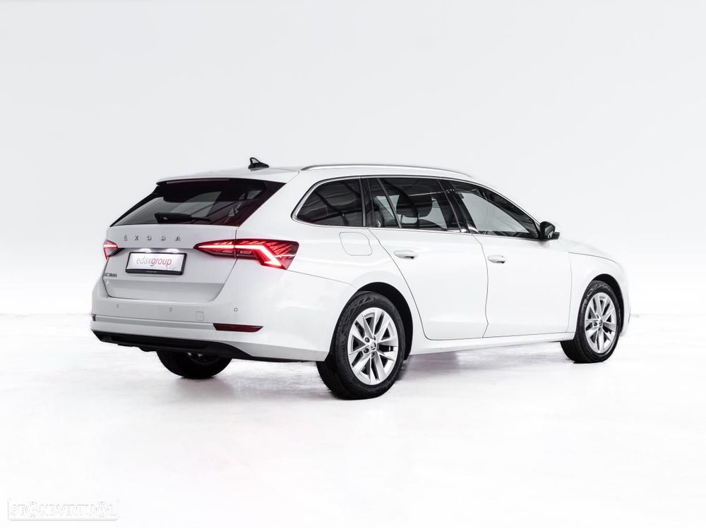 Skoda Octavia Break 2.0 TDI DSG First Edition - 3