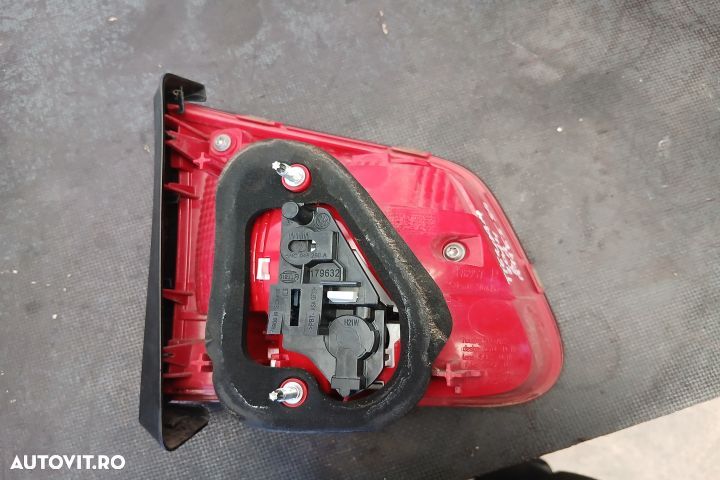 Lampa / Tripla stop dreapta pe hayon 178957R 5N0945310 178957R 5N0945 - 3