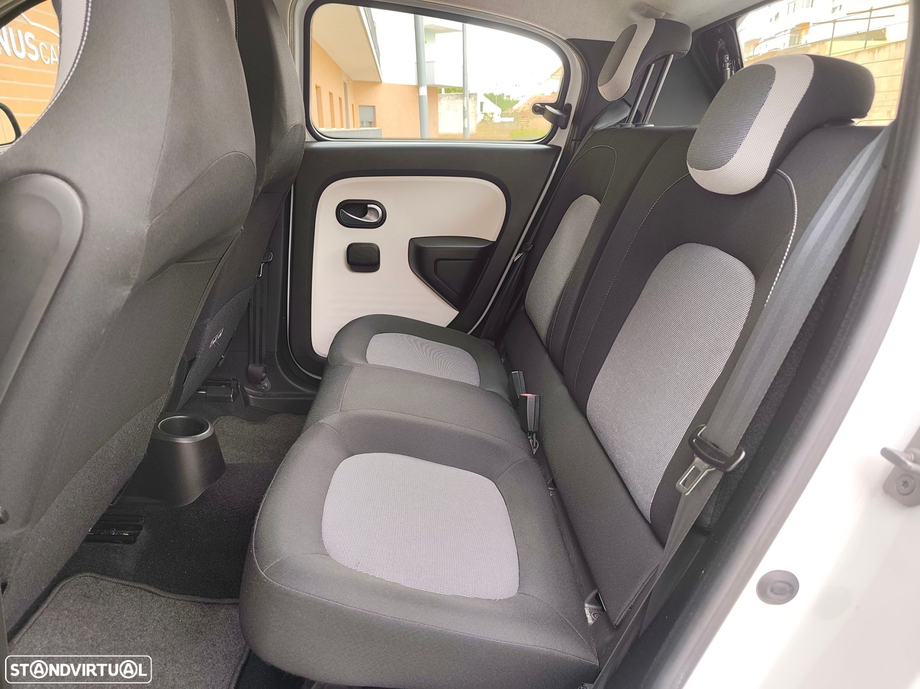 Renault Twingo SCe 70 LIMITED - 9