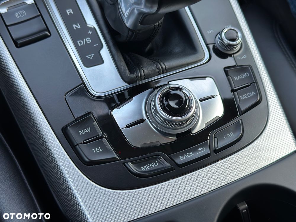 Audi A4 Limousine 2.0 TDI DPF clean diesel multitronic Ambiente - 26