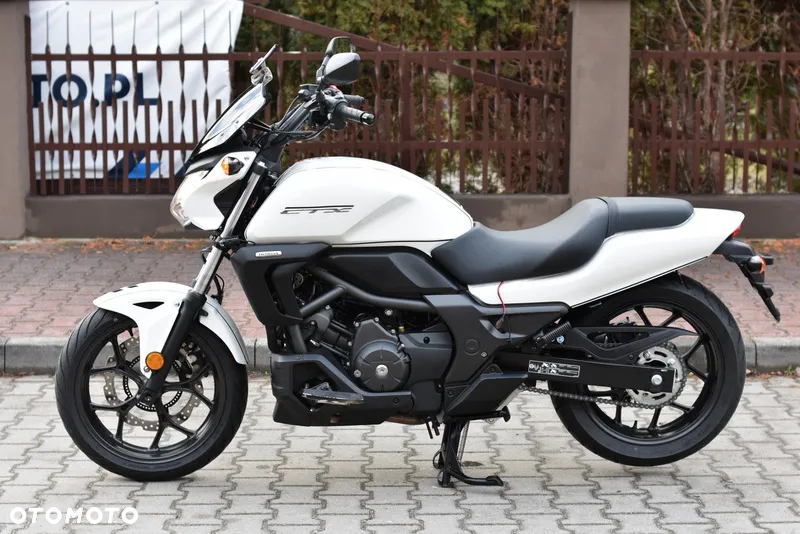 Honda CTX - 14