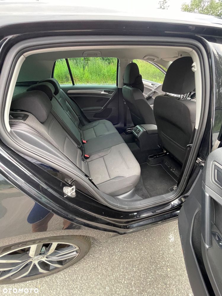 Volkswagen Golf 1.6 TDI DPF Highline - 18