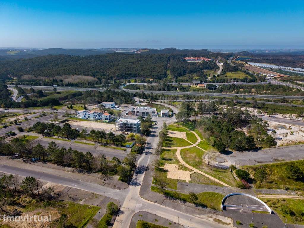 Lote 25 para construção de Prédio, para venda na Urbanização Portel... - Grande imagem: 5/21