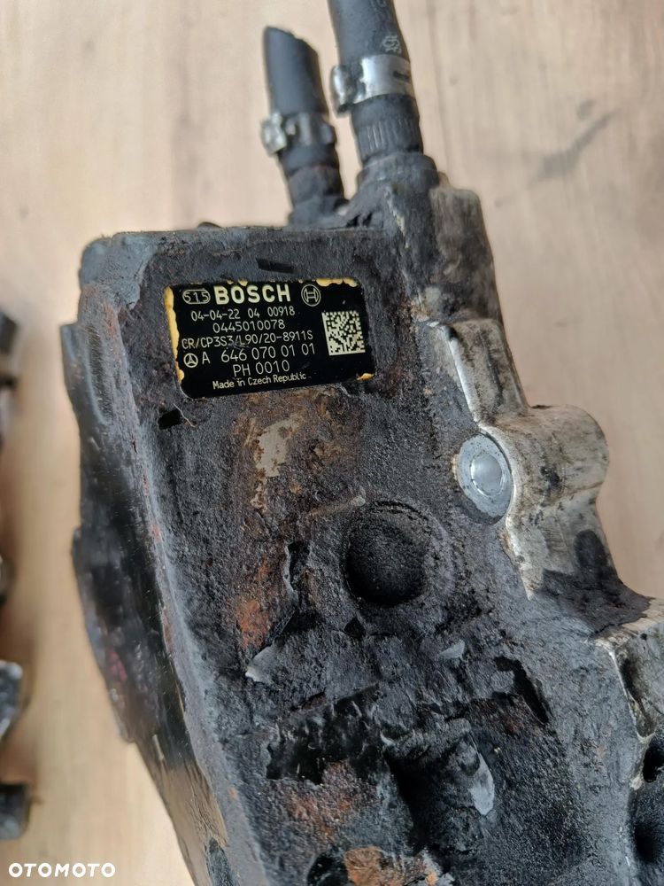 MERCEDES W203 W209 CLK W211 2.2 2.7 3.2 CDI POMPA WTRYSKOWA WYSOKIEGO CIŚNIENIA A6460700101 - 9