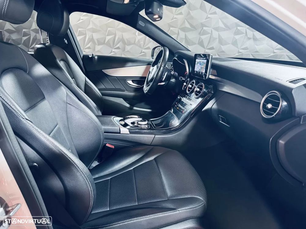 Mercedes-Benz C 300 BlueTEC Hybrid AMG Line - 22