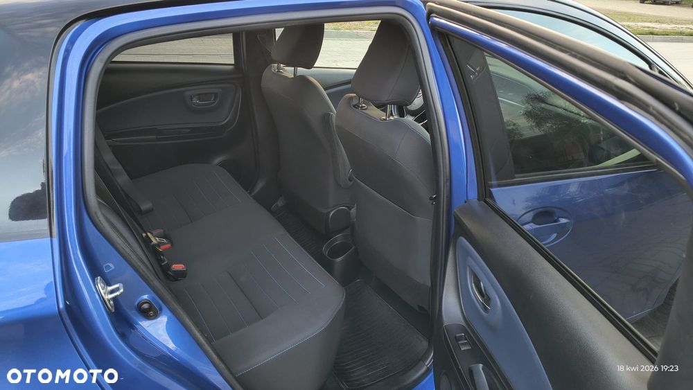 Toyota Yaris 1.5 Dynamic - 4