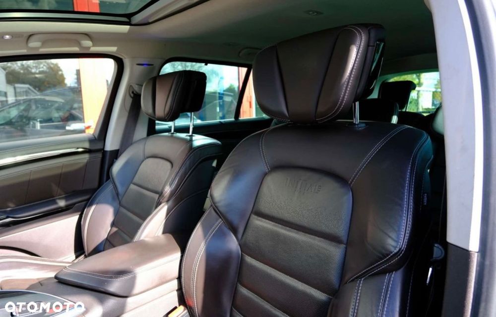 Renault Espace 1.6 dCi Energy Initiale Paris EDC 7os - 9