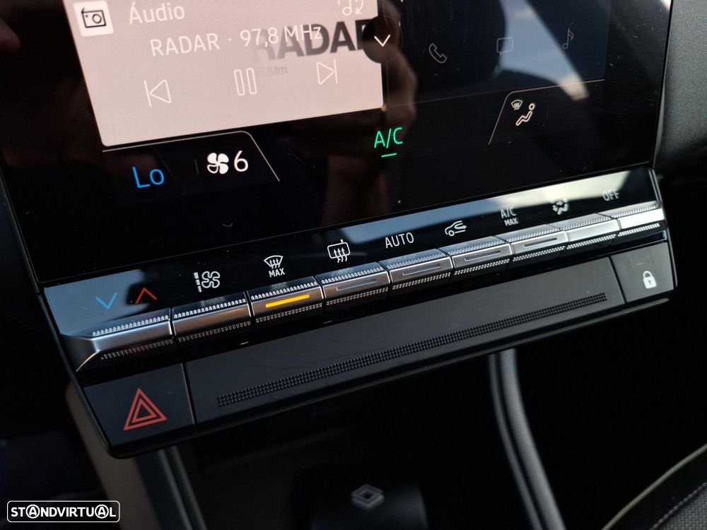 Renault Captur 1.0 TCe Techno Bi-Fuel - 18