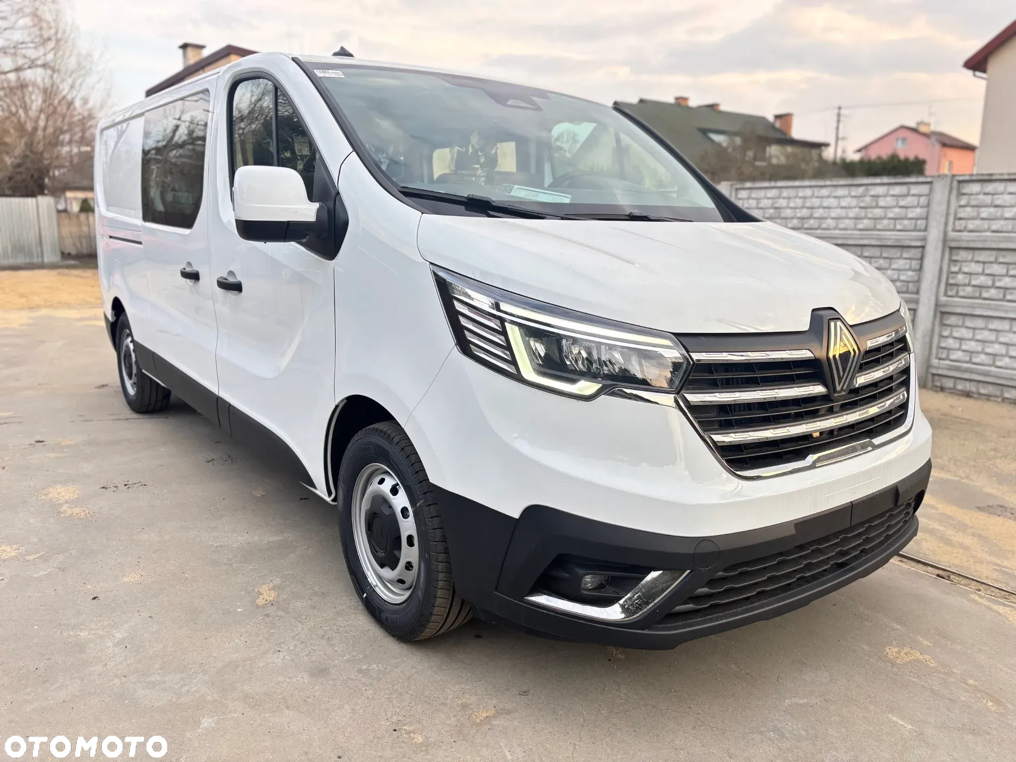 Renault Trafic brygadowy 6 miejsc - 5