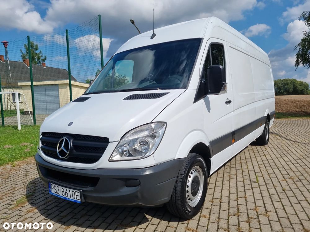 Mercedes-Benz Sprinter - 1
