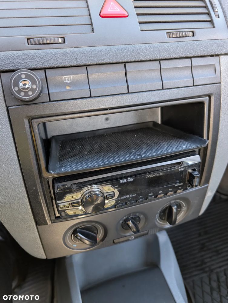 Skoda Fabia 1.2 HTP Classic - 15