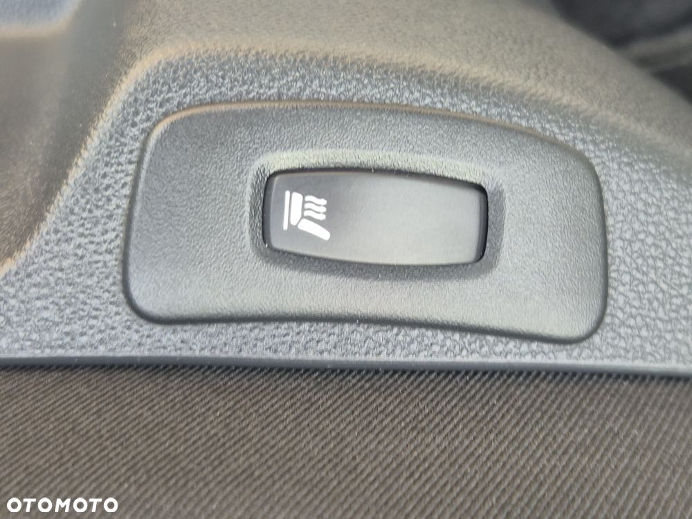 Renault Captur - 16