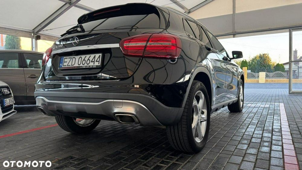 Mercedes-Benz GLA - 20