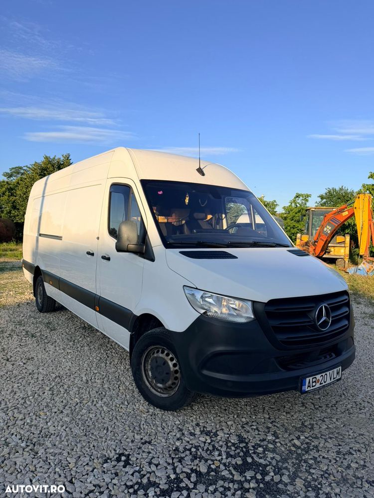 Mercedes-Benz Sprinter - 15