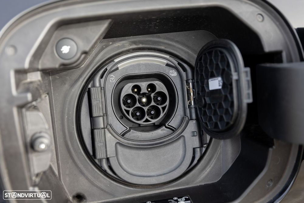 Mercedes-Benz EQA 250 AMG Line - 46