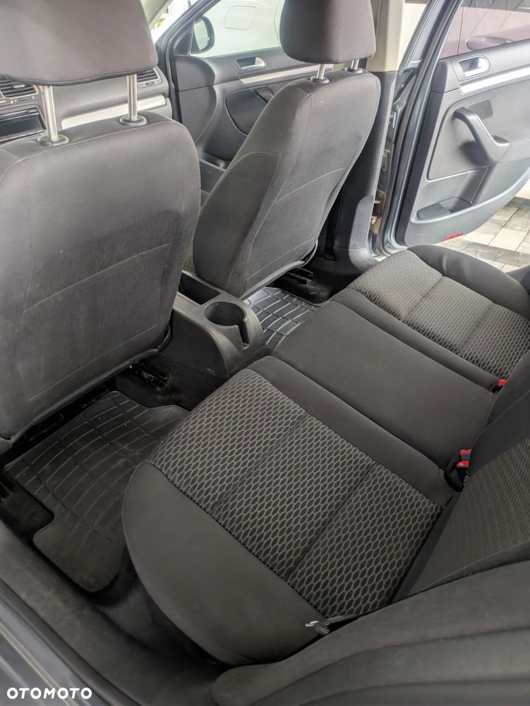 Volkswagen Golf 1.6 TDI Trendline - 7