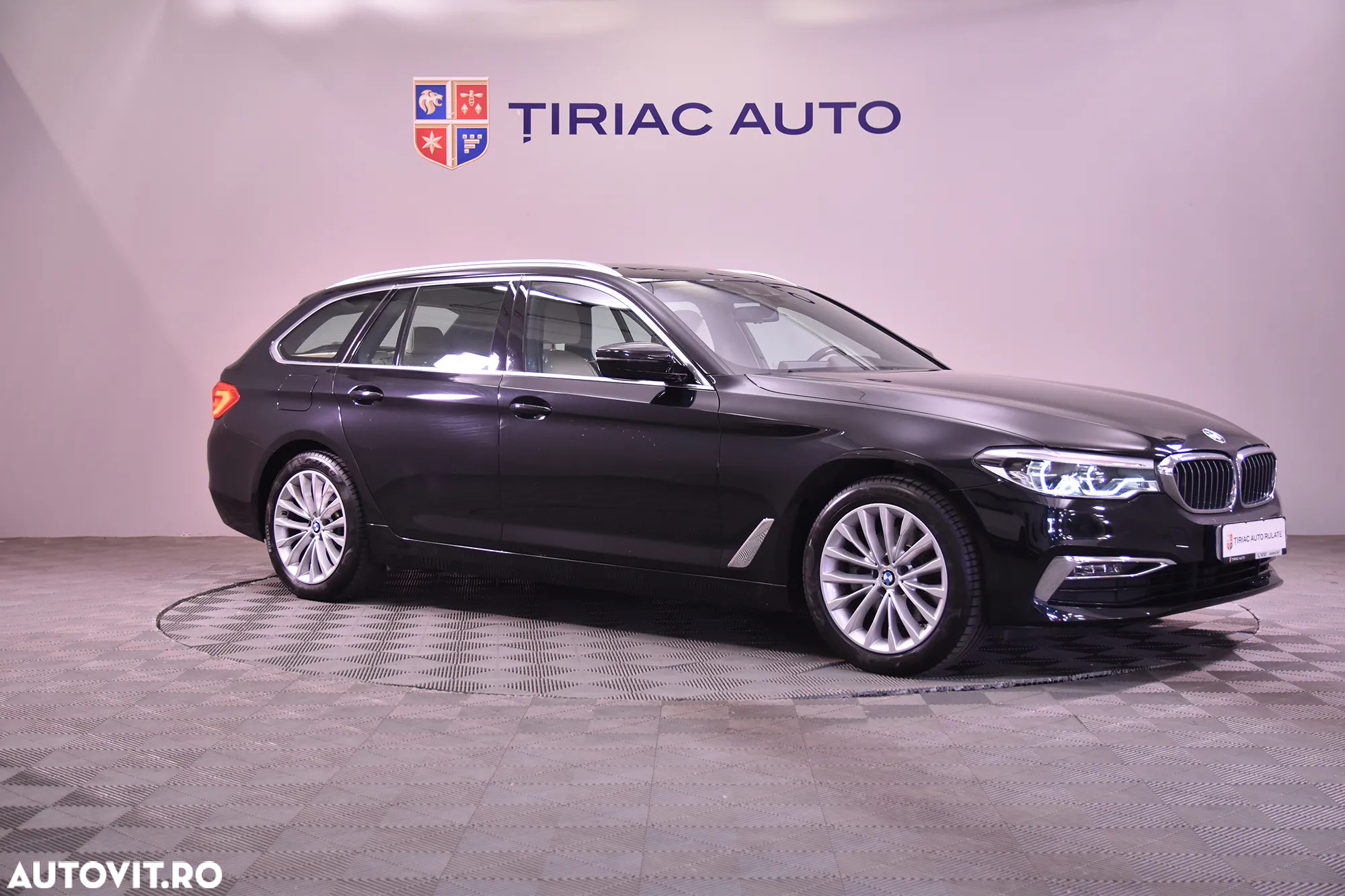 BMW Seria 5 520i Touring Aut. - 7