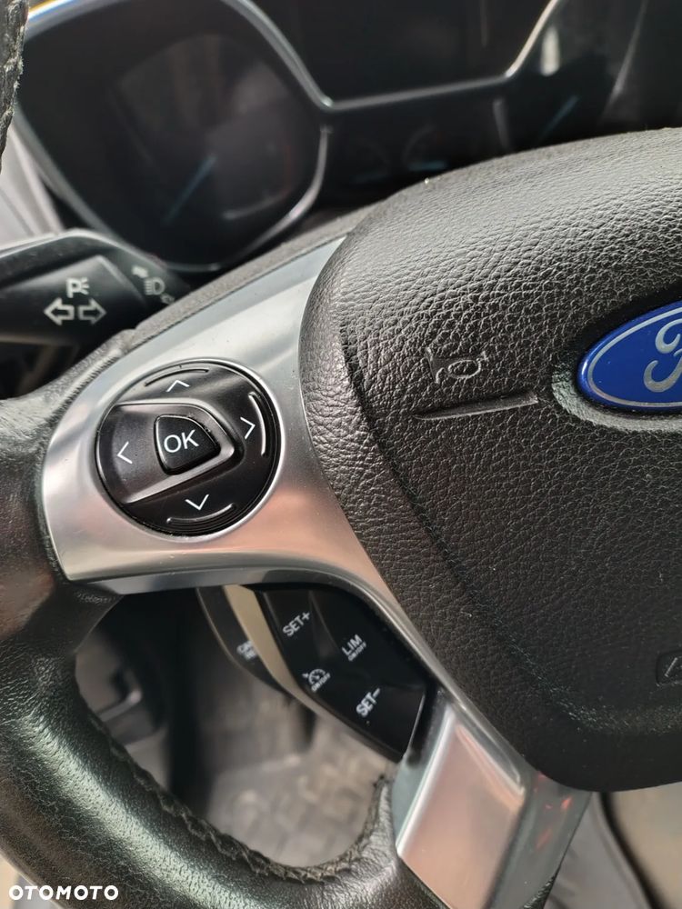 Ford Transit Connect - 12