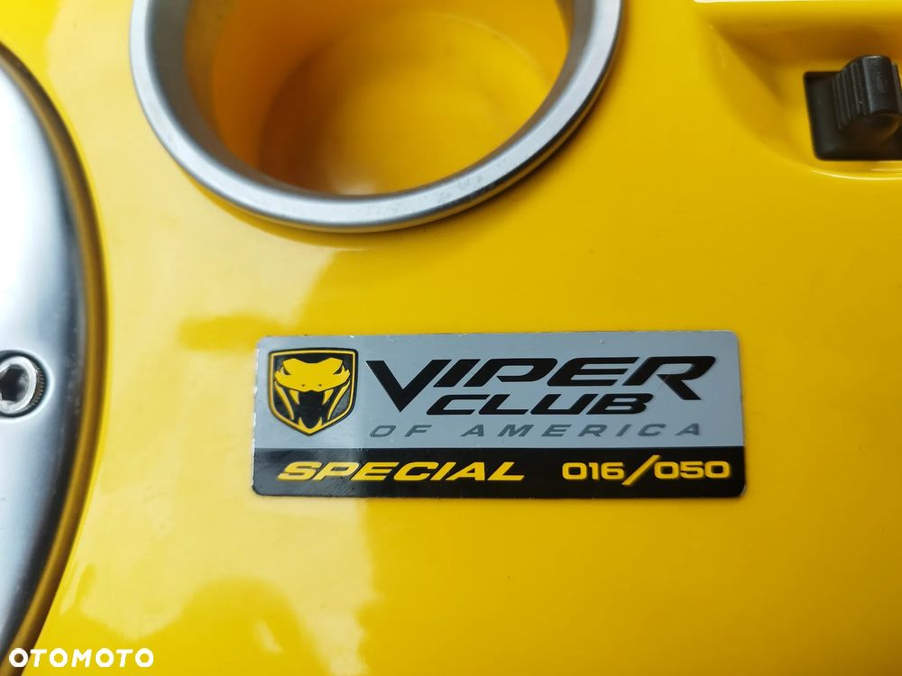 Dodge Viper - 16