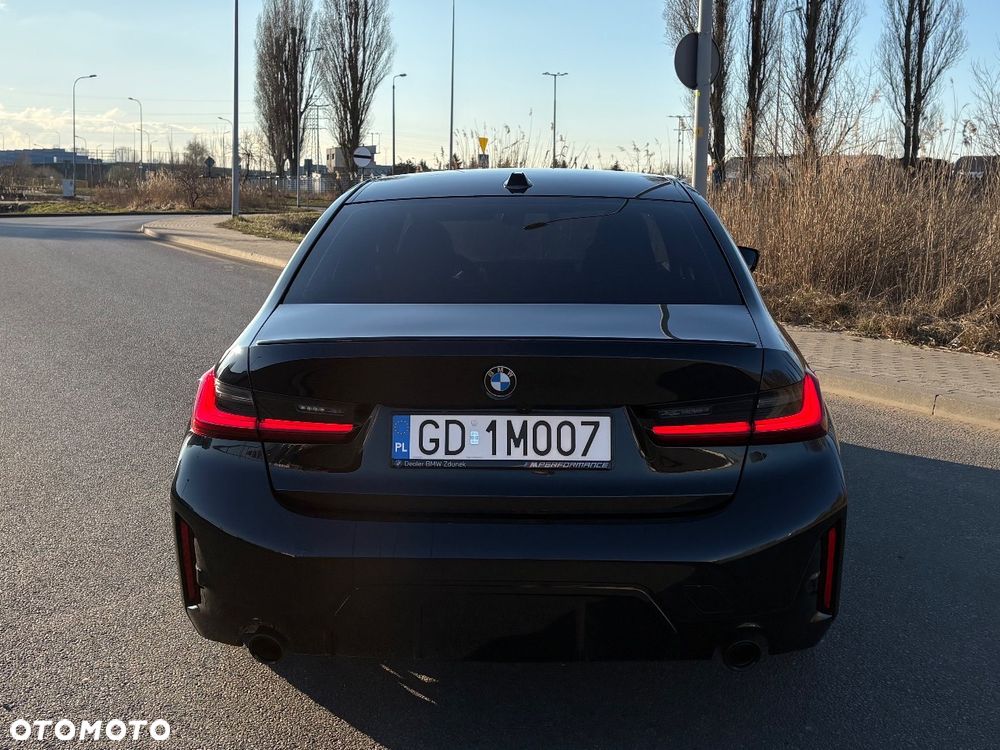 BMW Seria 3 318i M Sport - 9