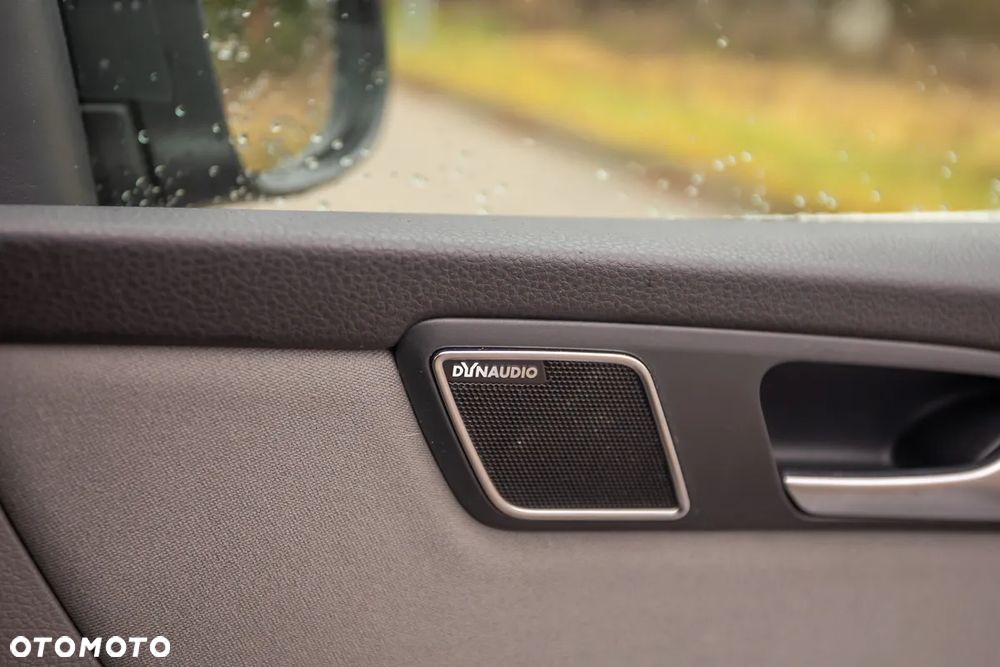 Volkswagen Sharan 2.0 TDI DSG BlueMotion Technology Comfortline - 26