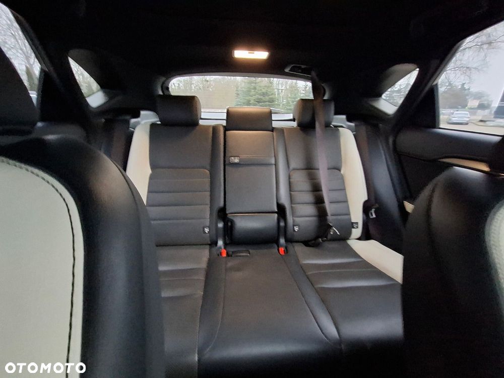 Lexus NX 300 GPF F Sport AWD - 36