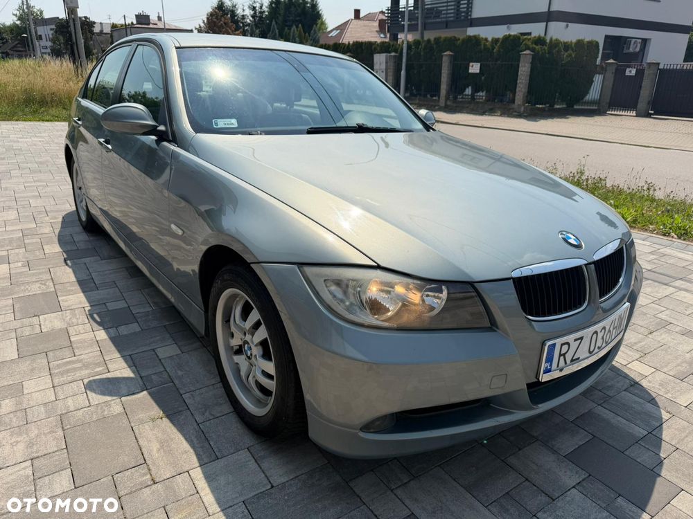 BMW Seria 3 318i - 7