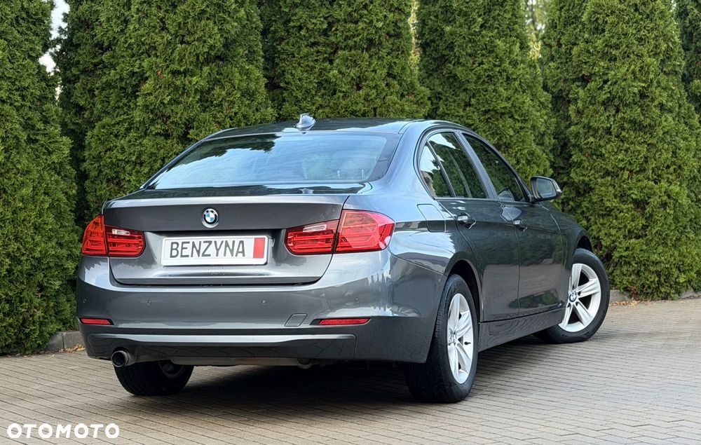 BMW Seria 3 - 23
