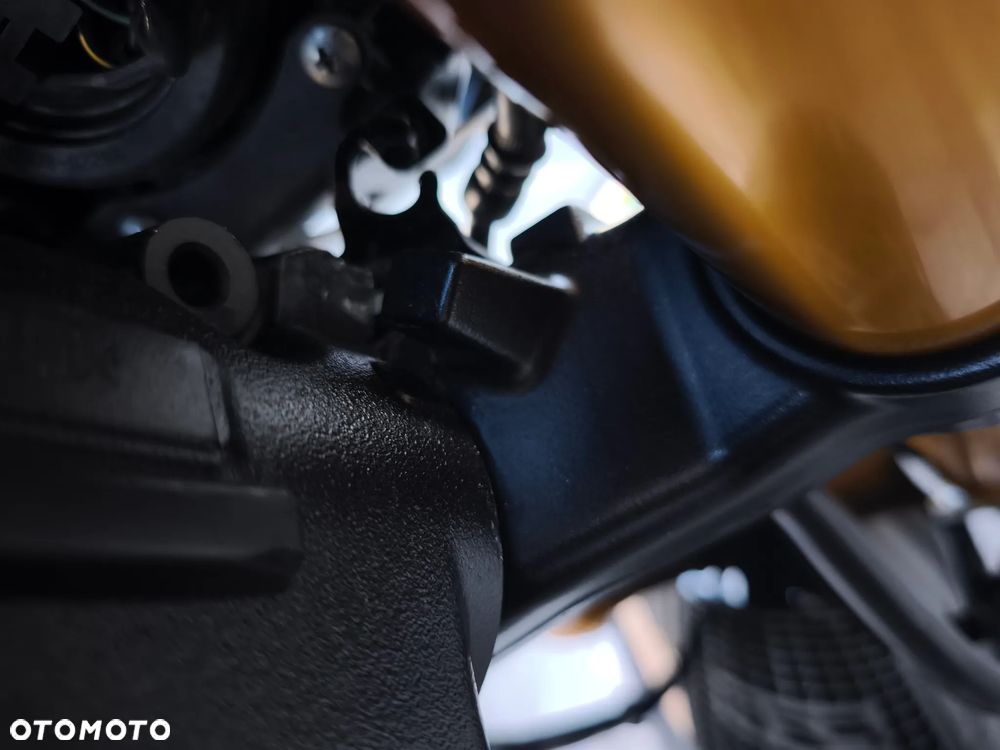 Yamaha FZ8 - 33