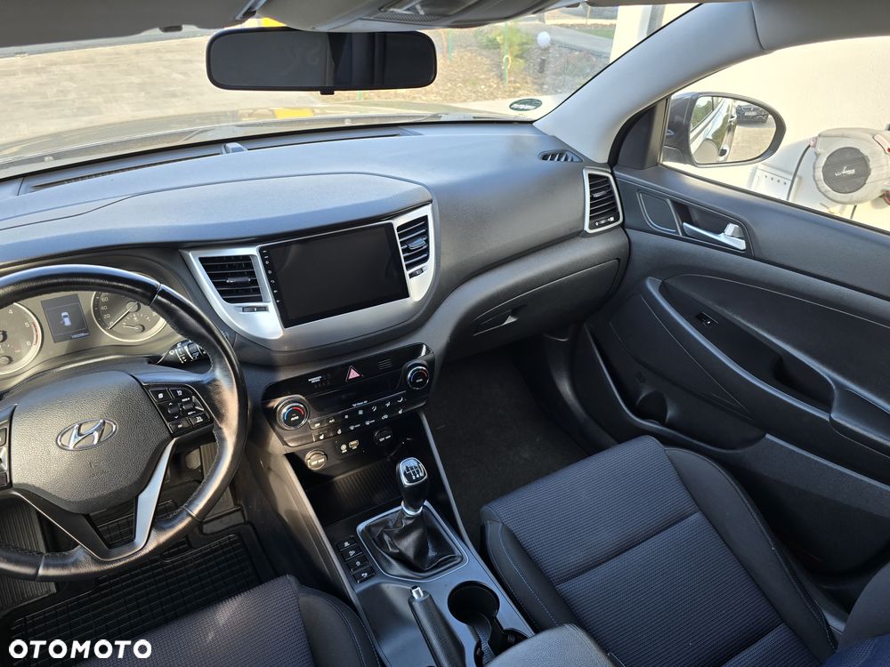 Hyundai Tucson blue 1.7 CRDi 2WD Passion Plus - 24