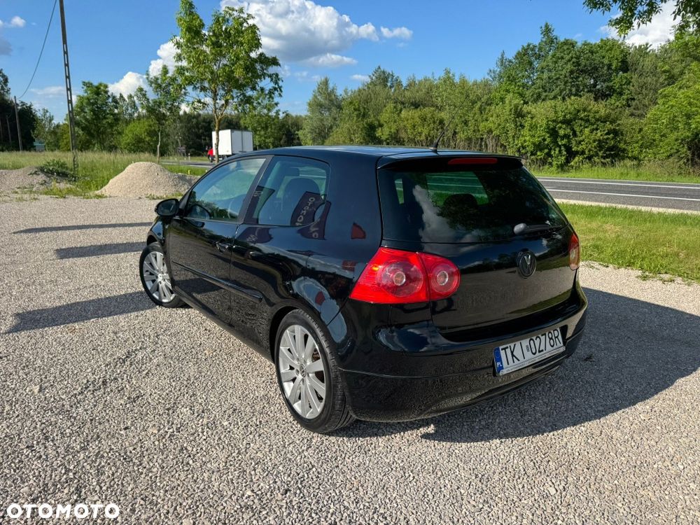 Volkswagen Golf - 2
