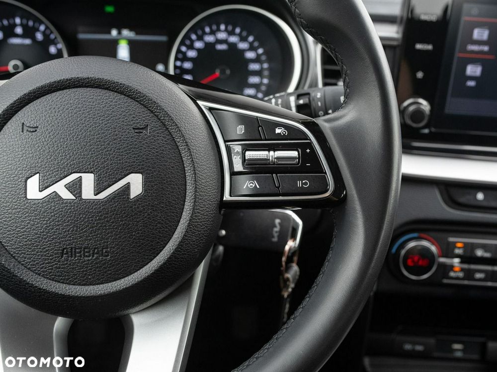 Kia Ceed 1.5 T-GDI M - 13