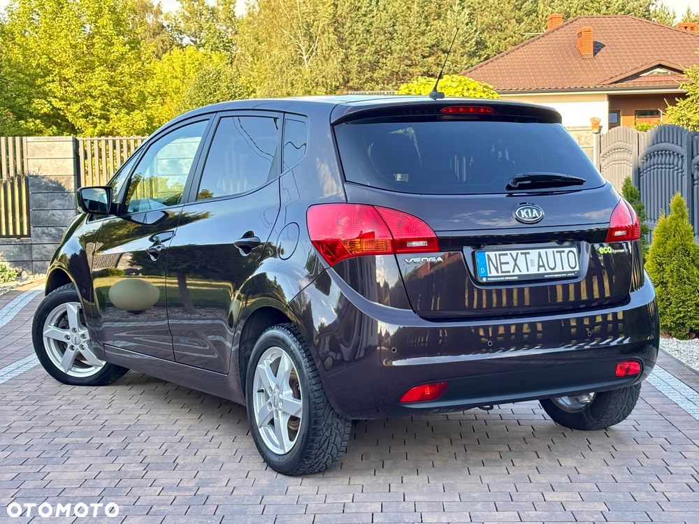 Kia Venga 1.4 CRDi 90 Attract - 13