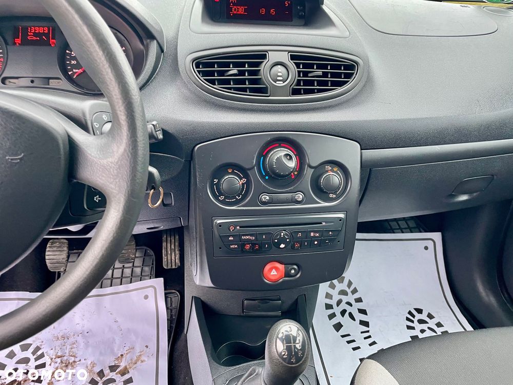 Renault Clio 1.2 16V Dynamique - 25