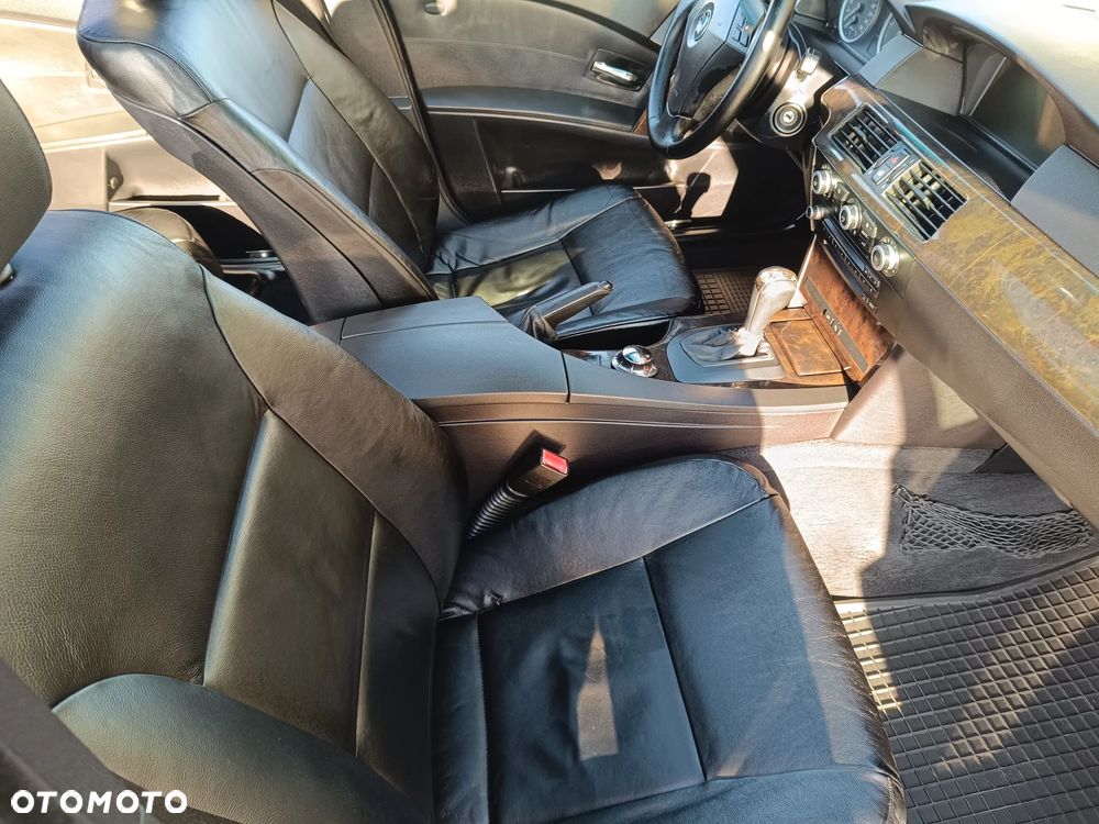 BMW Seria 5 - 38