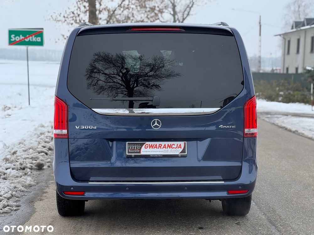 Mercedes-Benz Klasa V 300 d extralang 4Matic 9G-TRONIC Avantgarde Edition Edition 2023 - 13