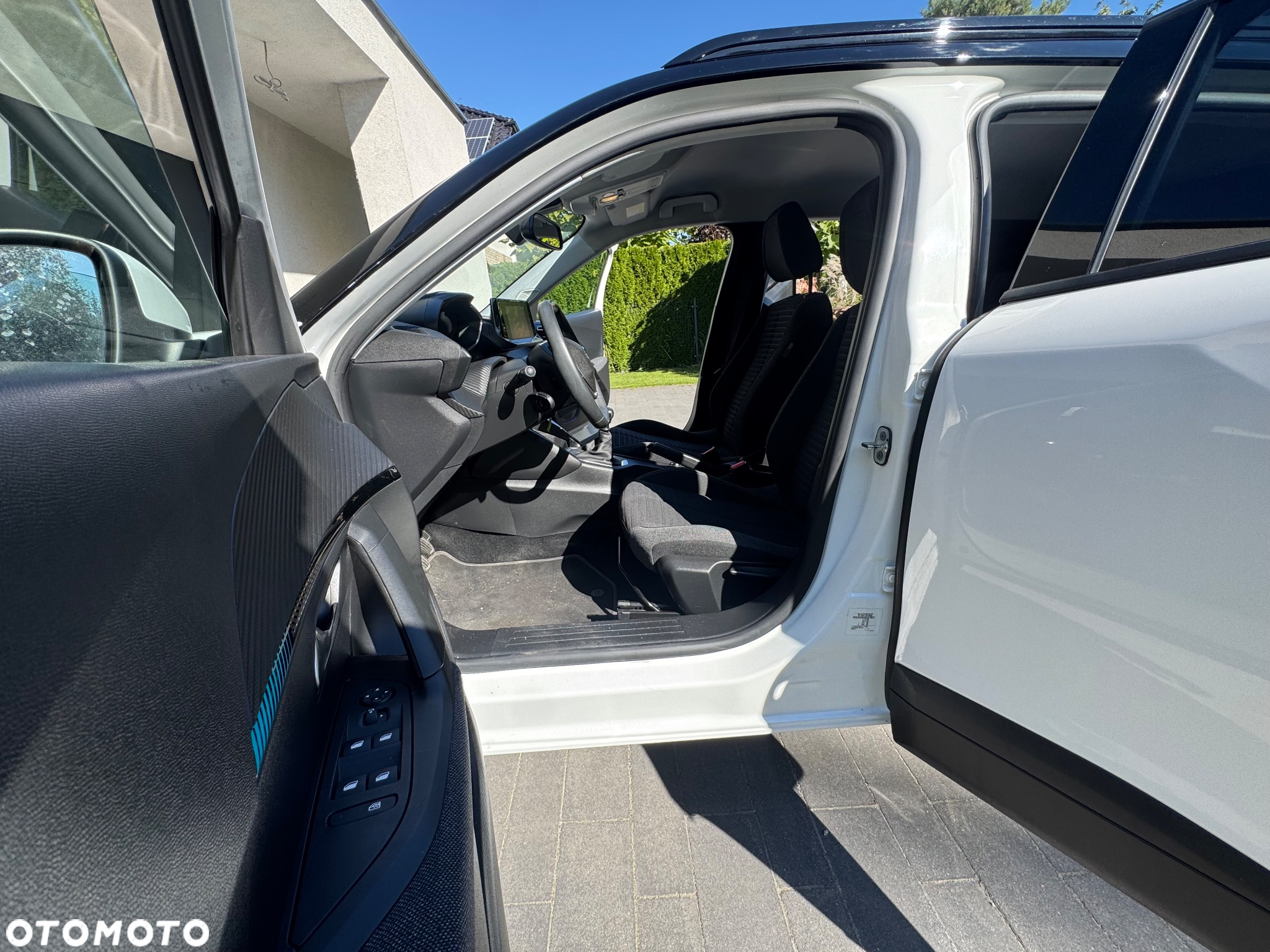 Peugeot 2008 PureTech 100 Style - 17