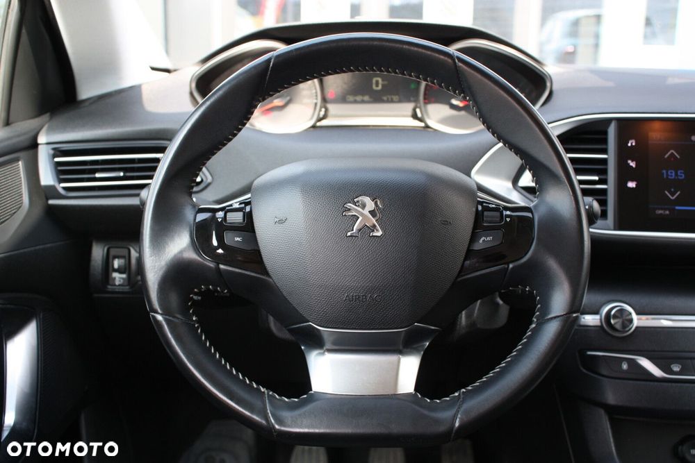 Peugeot 308 1.2 PureTech GPF Active S&S - 23