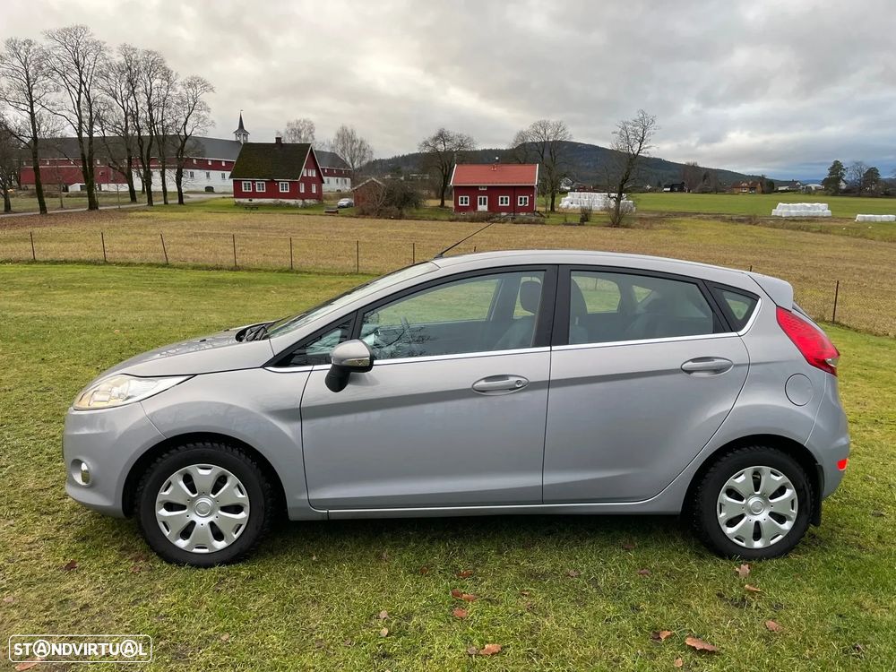 Ford Fiesta 1.6 TDCI Titanium - 1