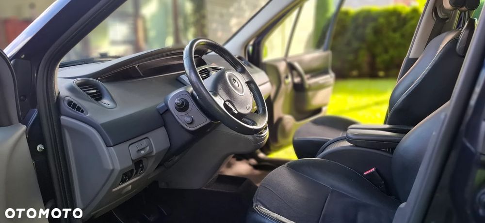 Renault Scenic 2.0 16V Emotion - 14