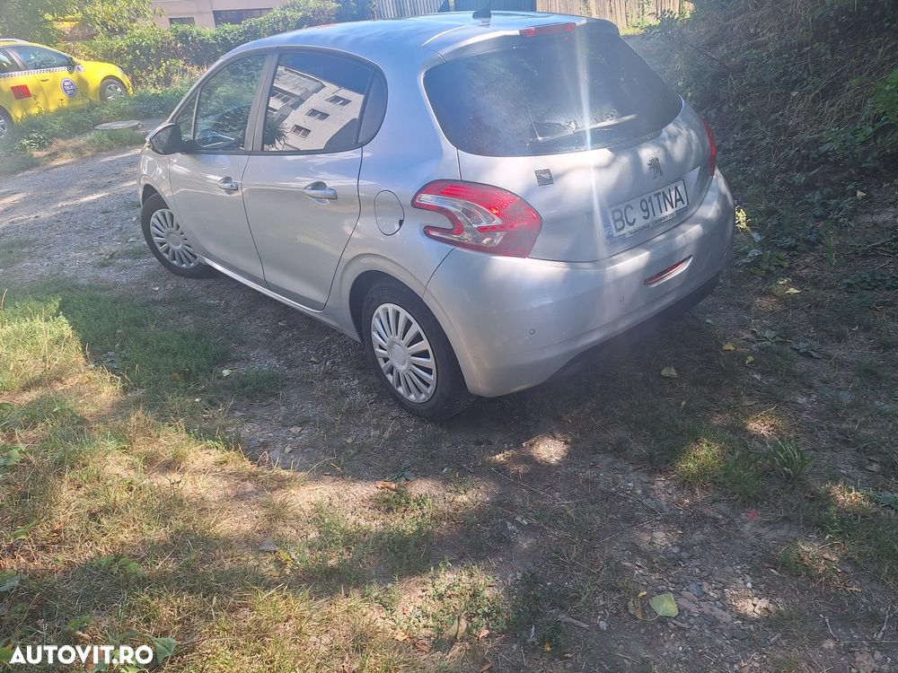 Peugeot 208 1.2 L PureTech Active - 4
