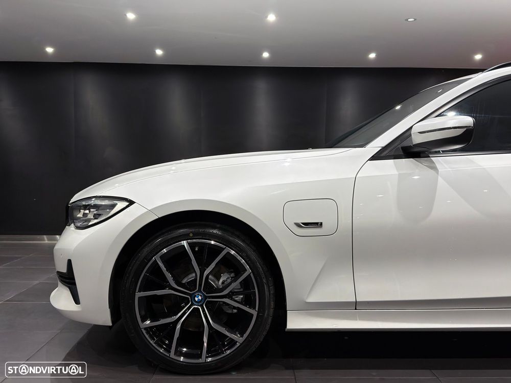 BMW 320 e Line Sport Auto - 3