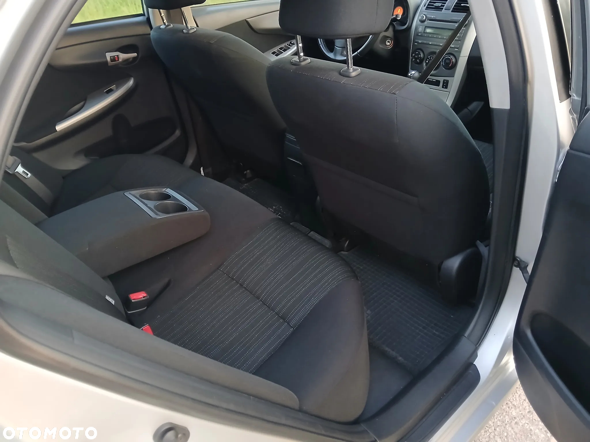 Toyota Corolla - 11